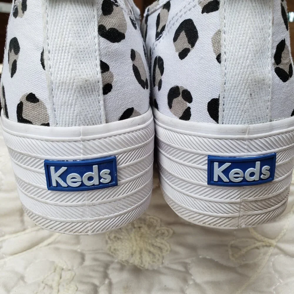 EUC KEDS Triple Decker Platform Pure White Cheetah WF63042 sneaker (9) KICKS